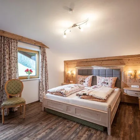 Saibatenhof Dağ evi *