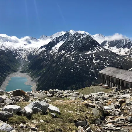 Saibatenhof هينزنبرغ