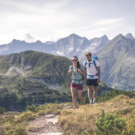 Saibatenhof * هينزنبرغ